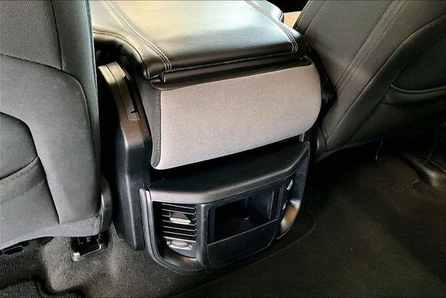 2020 RAM 1500 Big Horn Crew Cab 4x4 5'7" Box