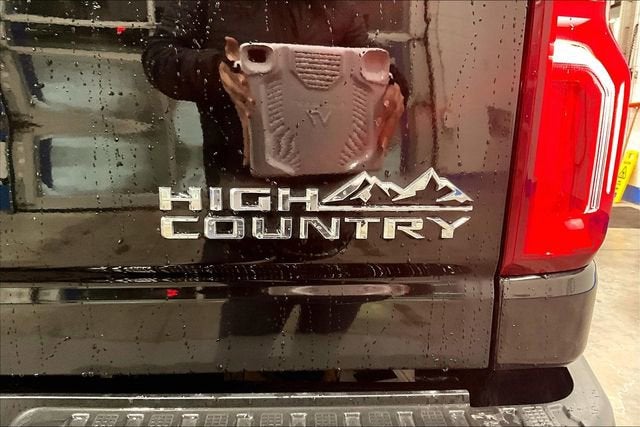 2022 Chevrolet Silverado 3500 HD High Country