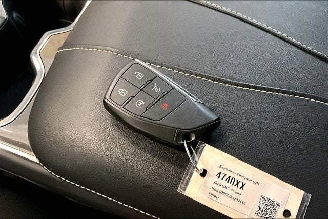 2025 GMC Acadia Elevation