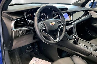 2025 Cadillac XT6 Premium Luxury