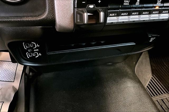 2020 RAM 3500 Tradesman Regular Cab 4x4 8' Box