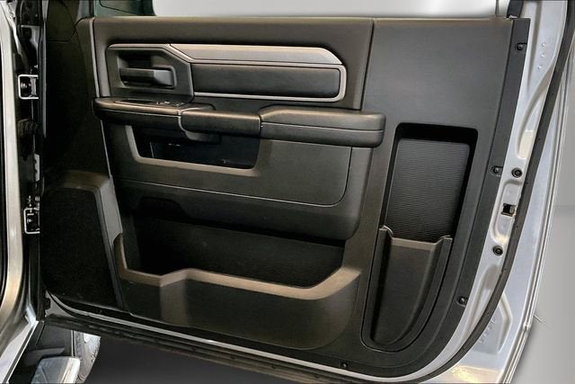 2020 RAM 3500 Tradesman Regular Cab 4x4 8' Box