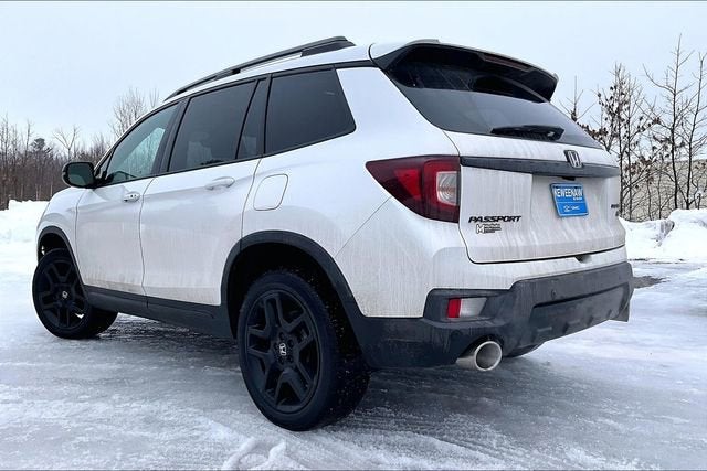 2024 Honda Passport AWD Black