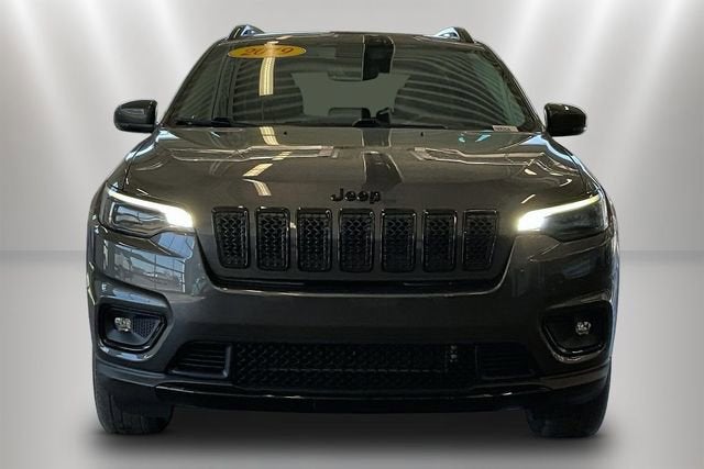 Used 2019 Jeep Cherokee Altitude with VIN 1C4PJMLX9KD430164 for sale in Houghton, MI