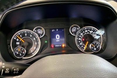 2020 RAM 1500 Big Horn Crew Cab 4x4 5'7" Box