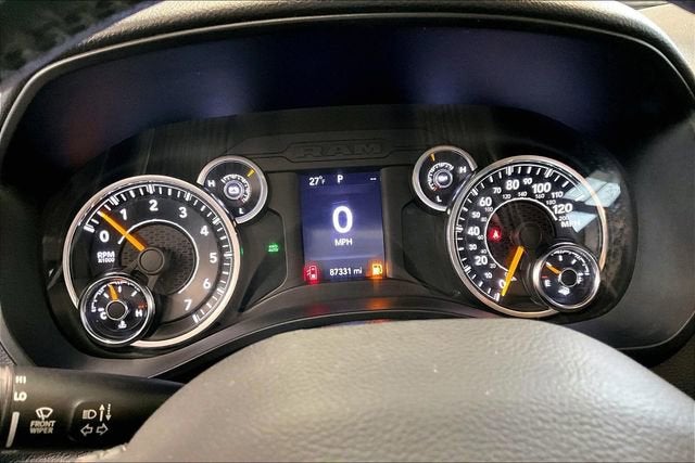 2020 RAM 1500 Big Horn Crew Cab 4x4 5'7" Box