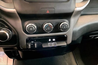 2020 RAM 1500 Big Horn Crew Cab 4x4 5'7" Box