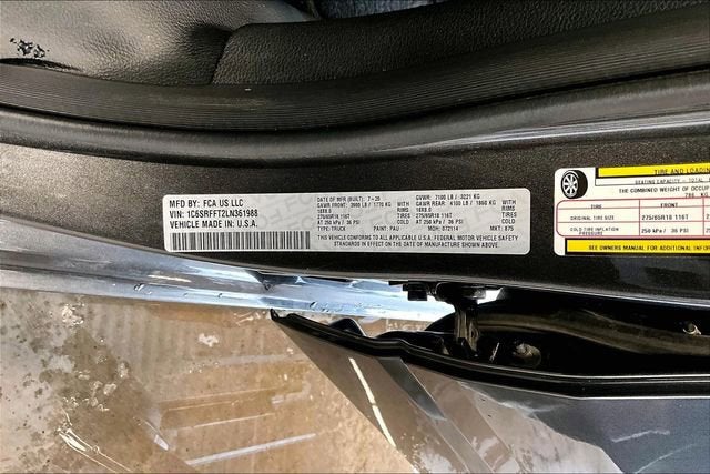 2020 RAM 1500 Big Horn Crew Cab 4x4 5'7" Box