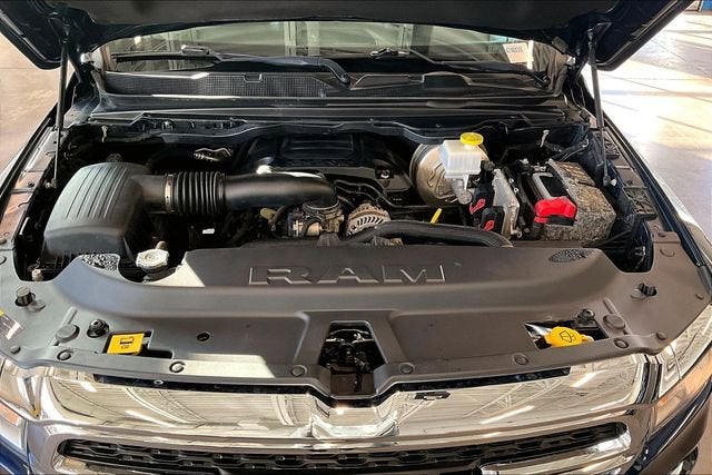 2019 RAM 1500 Tradesman Crew Cab 4x4 5'7" Box