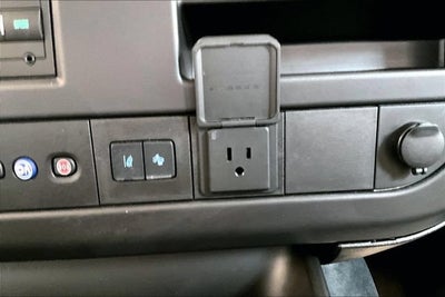 2025 Chevrolet Express Passenger 1LT