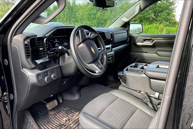2024 Chevrolet Silverado 1500 LT (2FL)