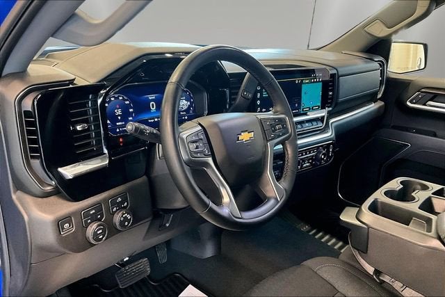 2025 Chevrolet Silverado 1500 LT (2FL)