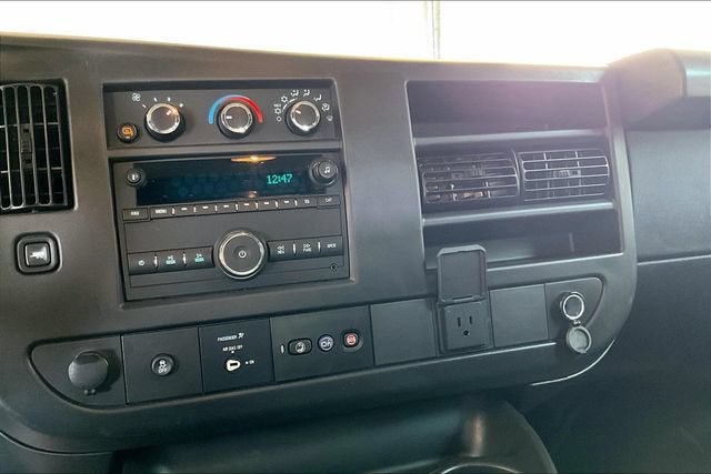 2024 Chevrolet Express Cargo 2500 WT