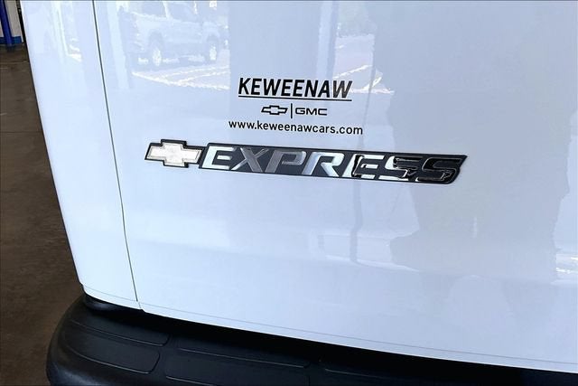 2024 Chevrolet Express Cargo 2500 WT
