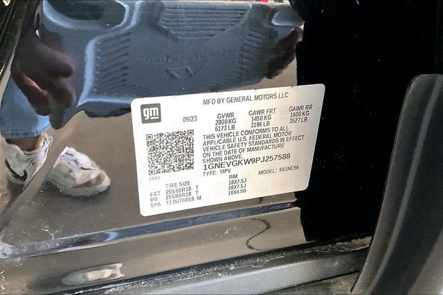 2023 Chevrolet Traverse LT Cloth