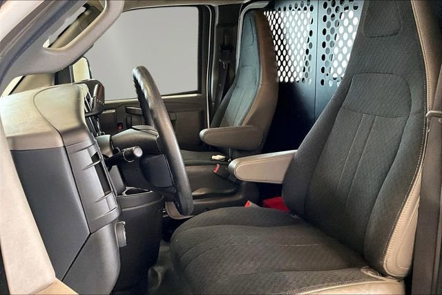 2023 GMC Savana Cargo 2500 Work Van