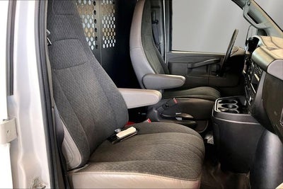 2023 GMC Savana Cargo 2500 Work Van