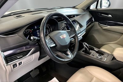 2022 Cadillac XT4 AWD Luxury