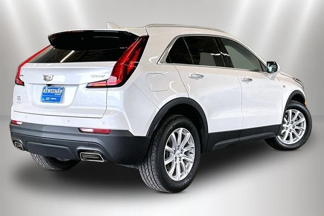 2022 Cadillac XT4 AWD Luxury