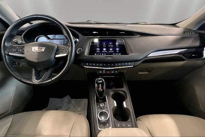 2022 Cadillac XT4 AWD Luxury