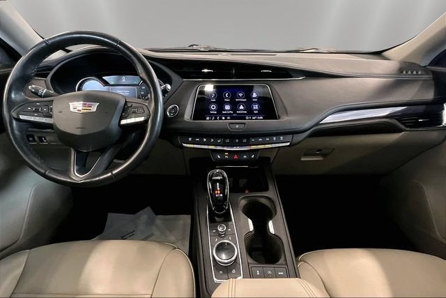2022 Cadillac XT4 AWD Luxury