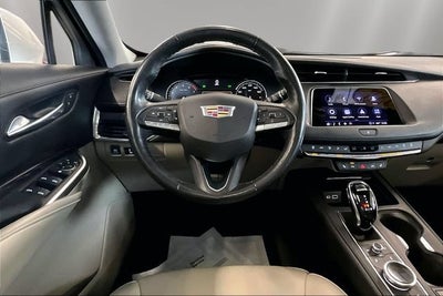 2022 Cadillac XT4 AWD Luxury