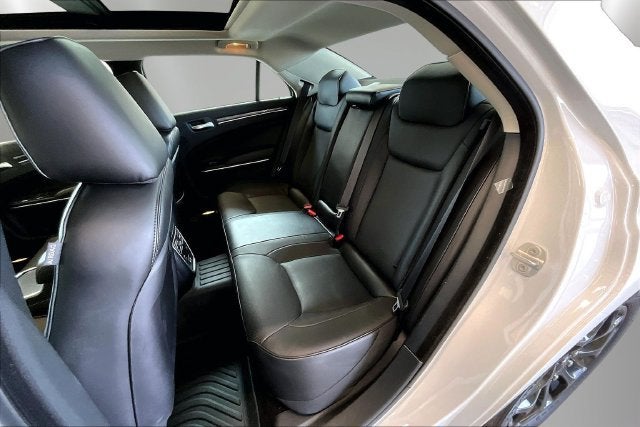 2023 Chrysler 300 Touring L AWD