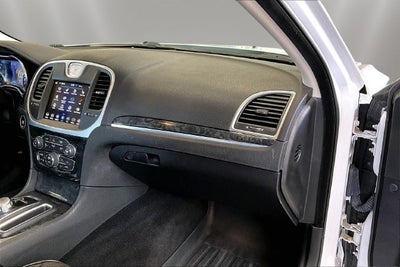 2023 Chrysler 300 Touring L AWD
