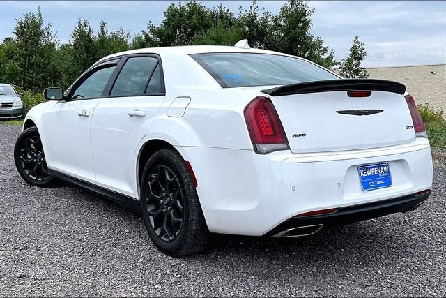 2023 Chrysler 300 Touring L AWD