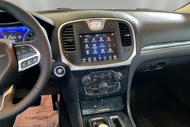 2023 Chrysler 300 Touring L AWD