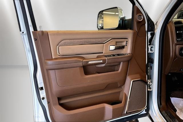 2022 RAM 2500 Limited Longhorn Crew Cab 4x4 6'4" Box